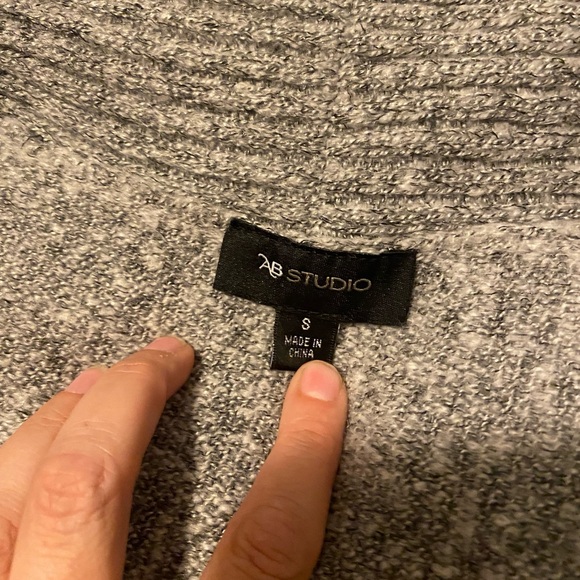 AB Studio Heather Gray Knit Cardigan - Picture 4 of 6